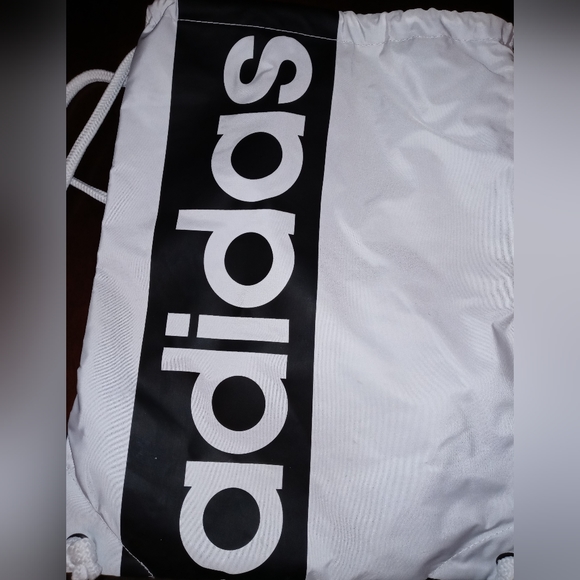 Adidas draw string back pack - Picture 2 of 5